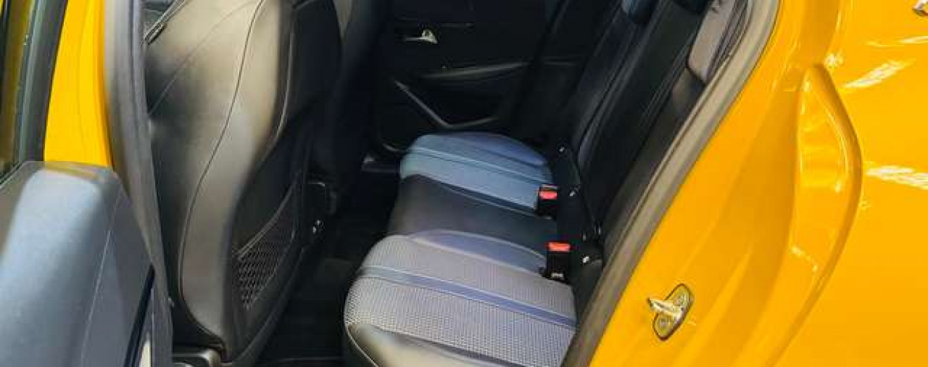 Peugeot 208 1.5 BlueHDi / GT Pack / Navi / Clim / Garantie 12M