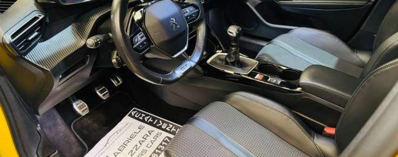 Peugeot 208 1.5 BlueHDi / GT Pack / Navi / Clim / Garantie 12M