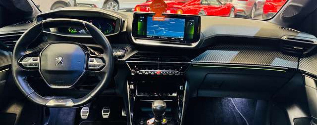 Peugeot 208 1.5 BlueHDi / GT Pack / Navi / Clim / Garantie 12M