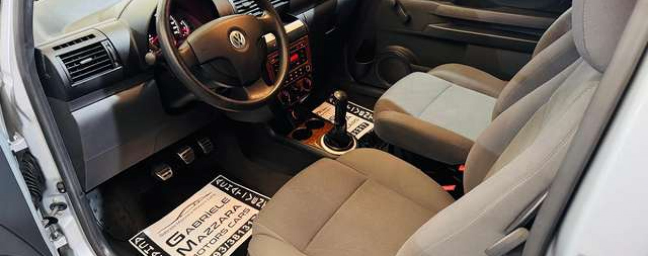Volkswagen Fox Fox 1.2i - Radio CD - J.A - GARANTIE