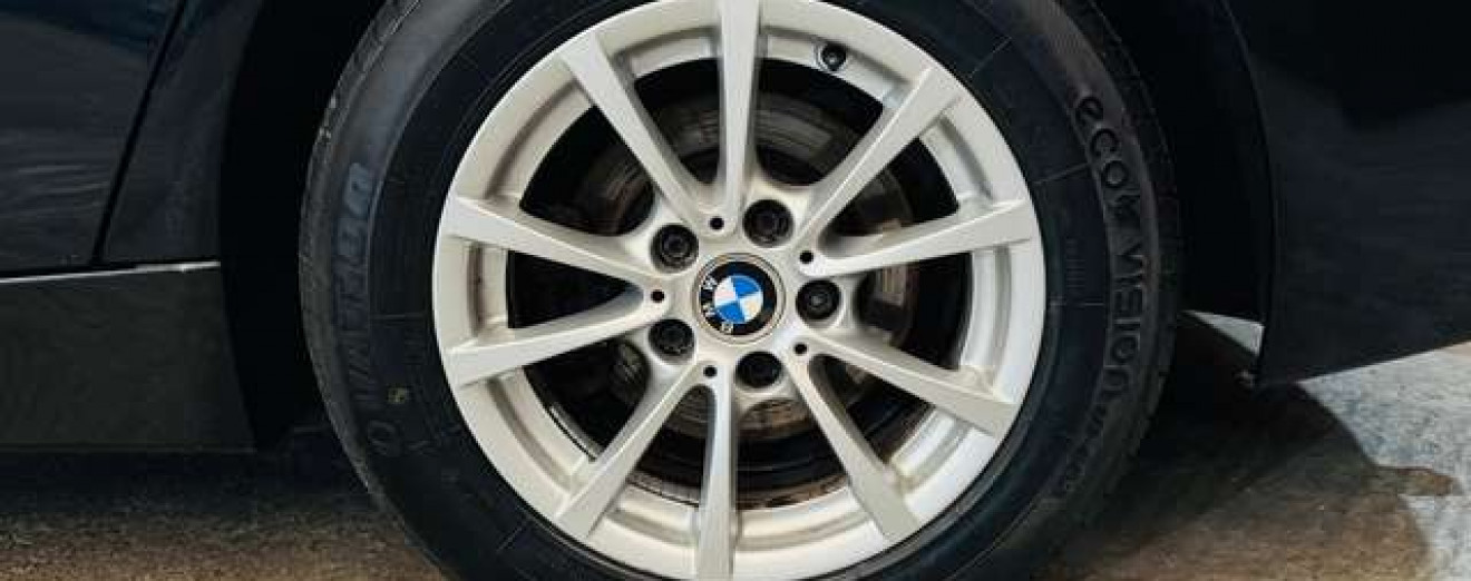 BMW 320 320DA X-Drive Cuir J.A Airco Sièges chauffants
