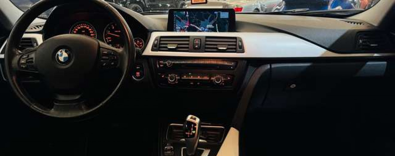 BMW 320 320DA X-Drive Cuir J.A Airco Sièges chauffants