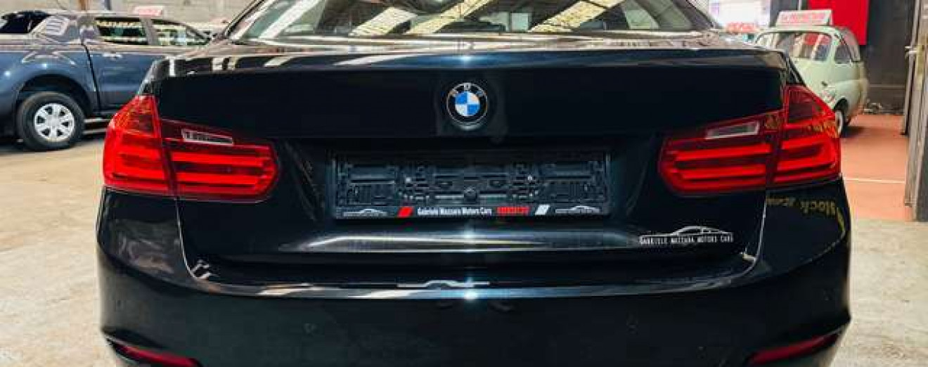 BMW 320 320DA X-Drive Cuir J.A Airco Sièges chauffants