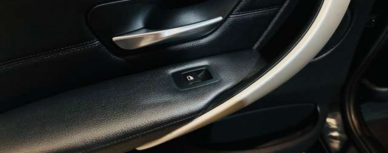 BMW 320 320DA X-Drive Cuir J.A Airco Sièges chauffants