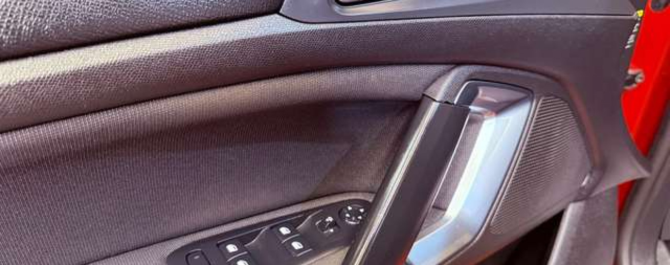 Peugeot 308 308 SW 1.2 PureTech Allure GPS Xénon Caméra Toit Pano CarPlay Att remorque