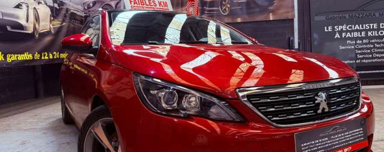Peugeot 308 308 SW 1.2 PureTech Allure GPS Xénon Caméra Toit Pano CarPlay Att remorque