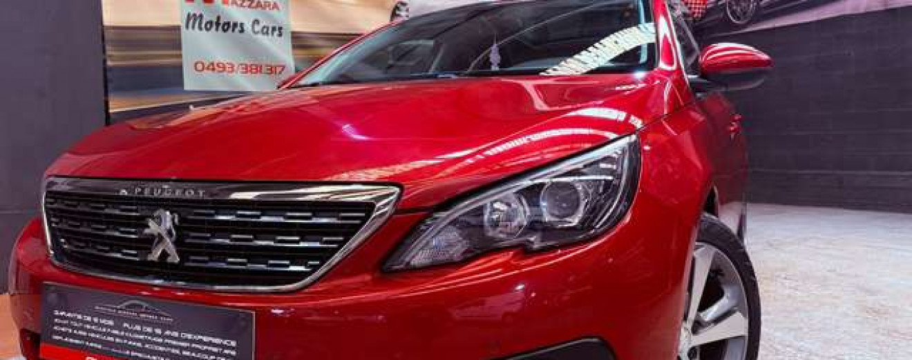 Peugeot 308 308 SW 1.2 PureTech Allure GPS Xénon Caméra Toit Pano CarPlay Att remorque