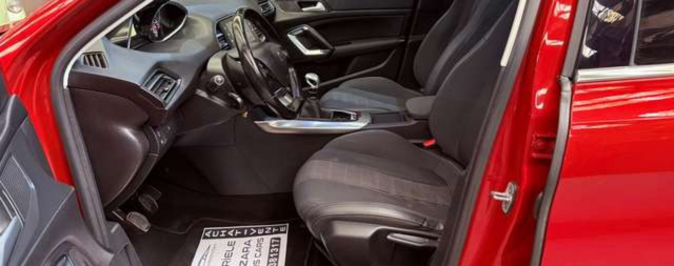 Peugeot 308 308 SW 1.2 PureTech Allure GPS Xénon Caméra Toit Pano CarPlay Att remorque