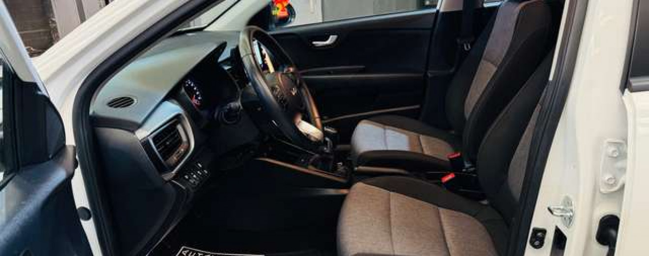 Kia Stonic 1.2i Pure ISG
