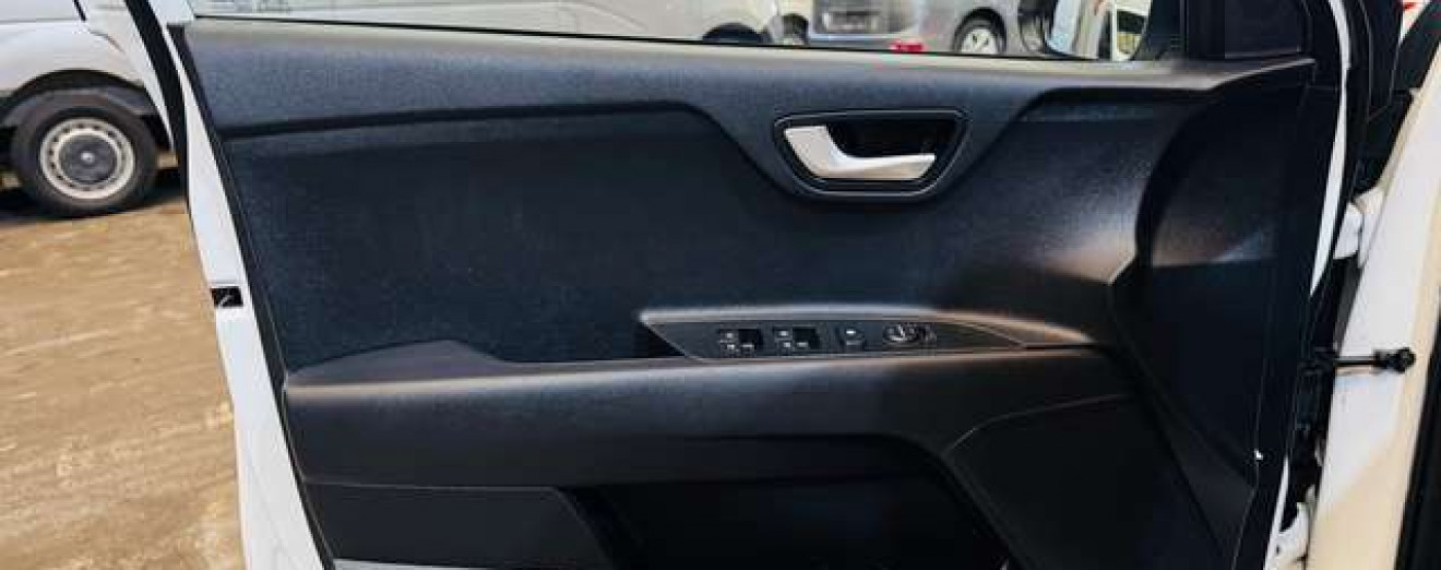 Kia Stonic 1.2i Pure ISG