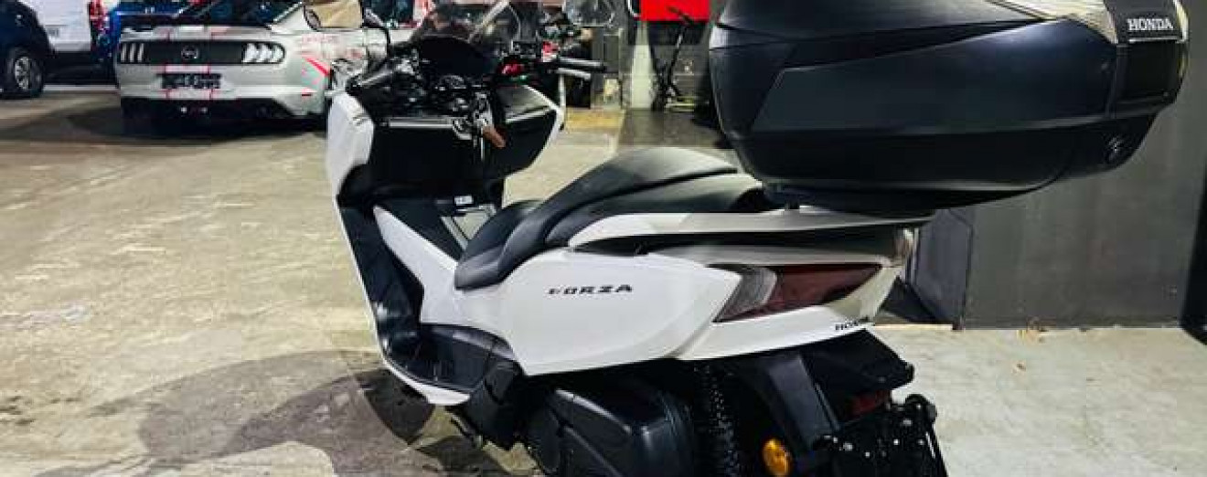 Honda Forza 300 300cc 7250km !!!