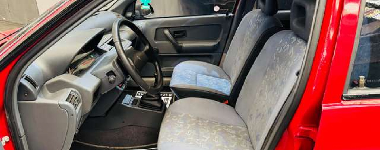 Renault Clio 1.1i essence Ancêtre ct ok vierge