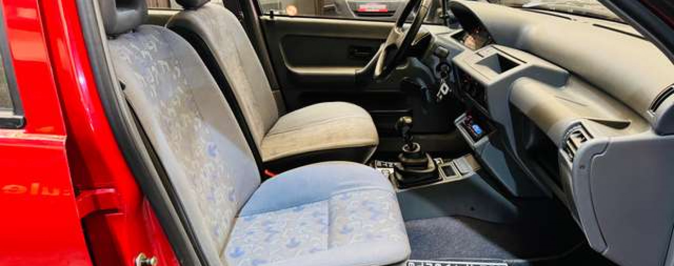 Renault Clio 1.1i essence Ancêtre ct ok vierge