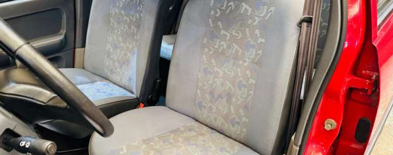 Renault Clio 1.1i essence Ancêtre ct ok vierge