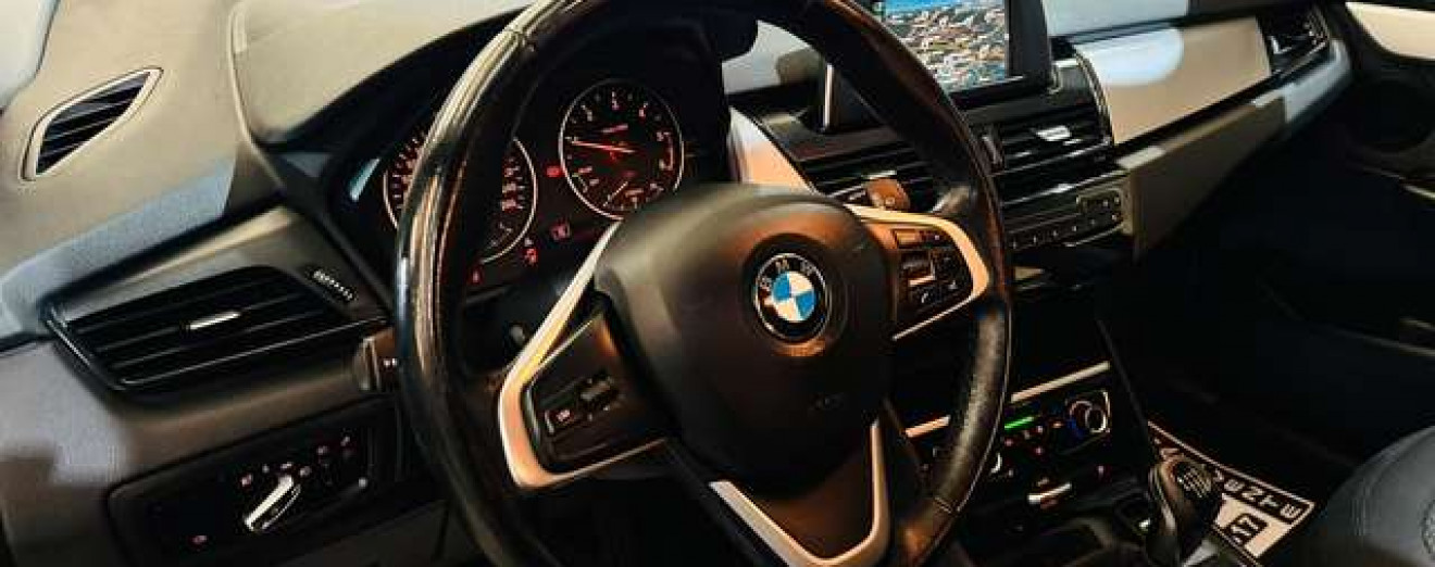 BMW 216 Gran Tourer 216 d GPS Attache remorque J.A