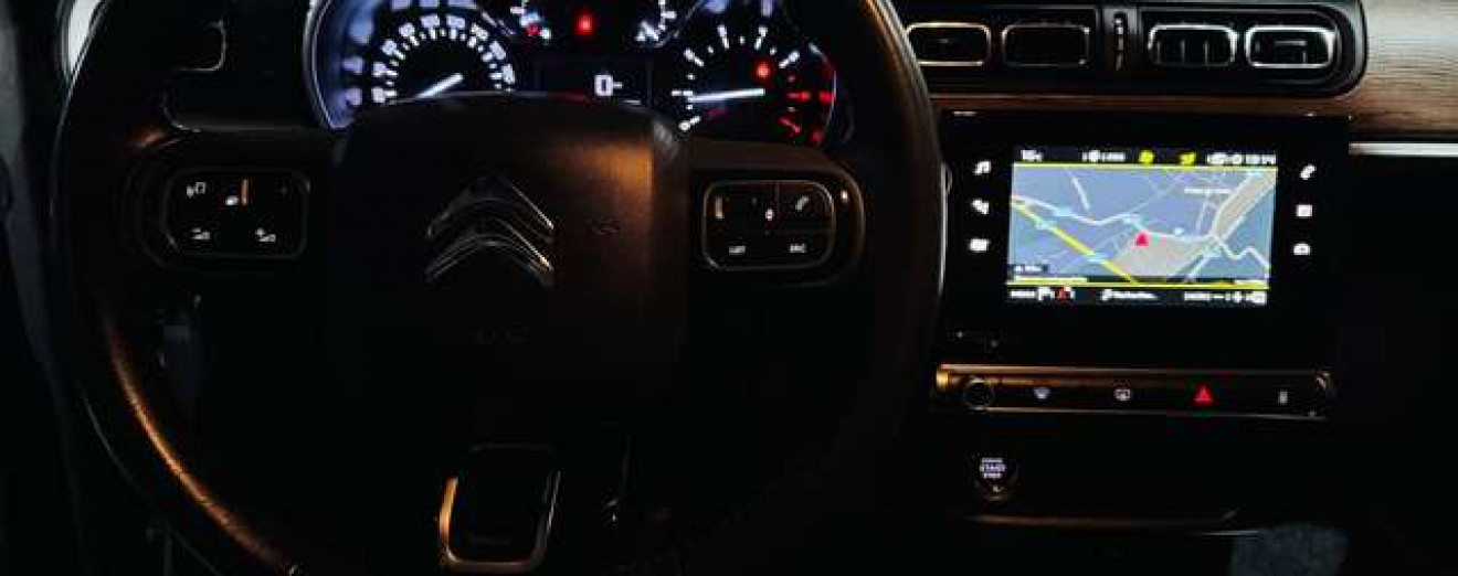 Citroen C3 C3 1.2 PureTech ShineEdition - CarPlay - Camera