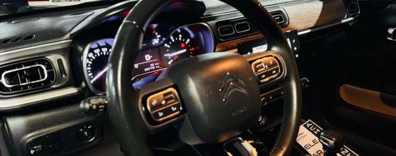 Citroen C3 C3 1.2 PureTech ShineEdition - CarPlay - Camera