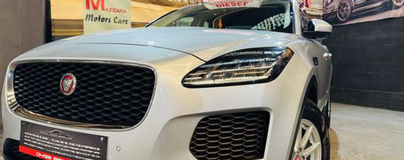 Jaguar E-Pace 2.0 D / Toit Pano / Navi / Att Rem. / Garantie 12M