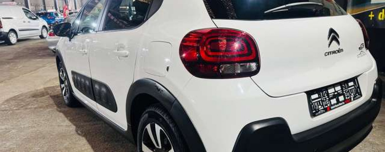 Citroen C3 C3 Shine pack 1.2i GPS Airco Caméra CarPlay J.A
