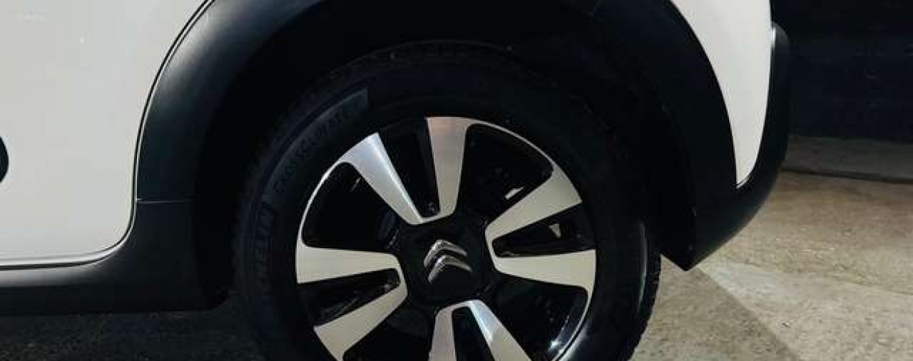 Citroen C3 C3 Shine pack 1.2i GPS Airco Caméra CarPlay J.A