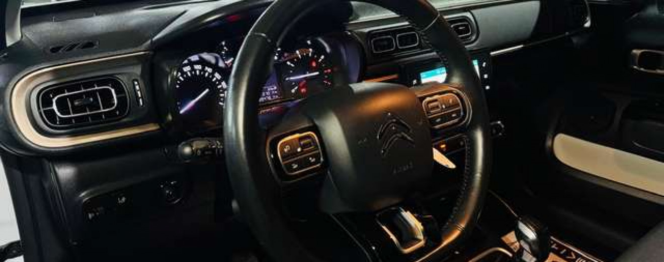 Citroen C3 C3 Shine pack 1.2i GPS Airco Caméra CarPlay J.A