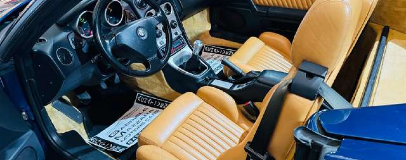 Alfa Romeo Spider 2.0i 16v TS Airco J.A Cuir Airbag TVA 21% Incl