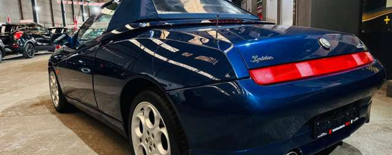 Alfa Romeo Spider 2.0i 16v TS Airco J.A Cuir Airbag TVA 21% Incl