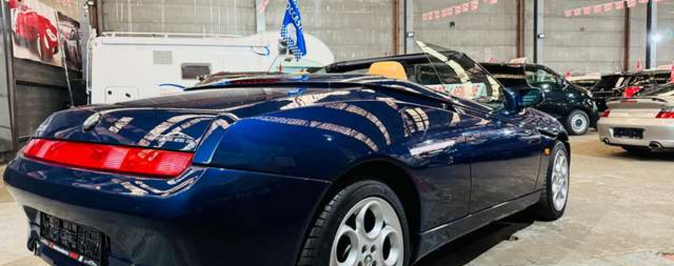 Alfa Romeo Spider 2.0i 16v TS Airco J.A Cuir Airbag TVA 21% Incl