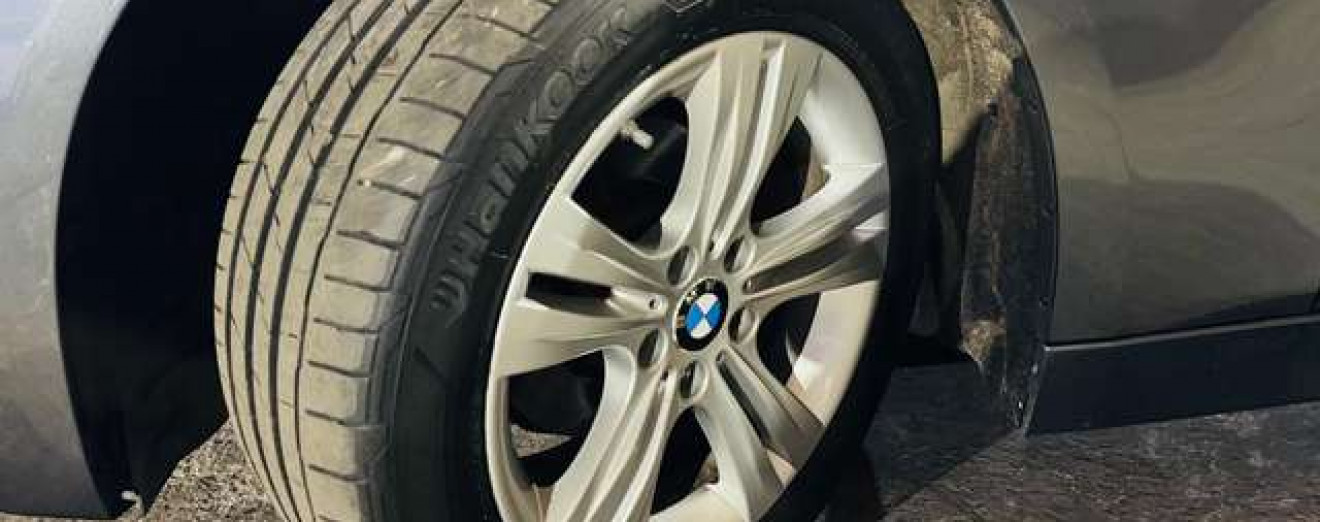 BMW 318 Touring 318DA - Xénon - GPS - Sport
