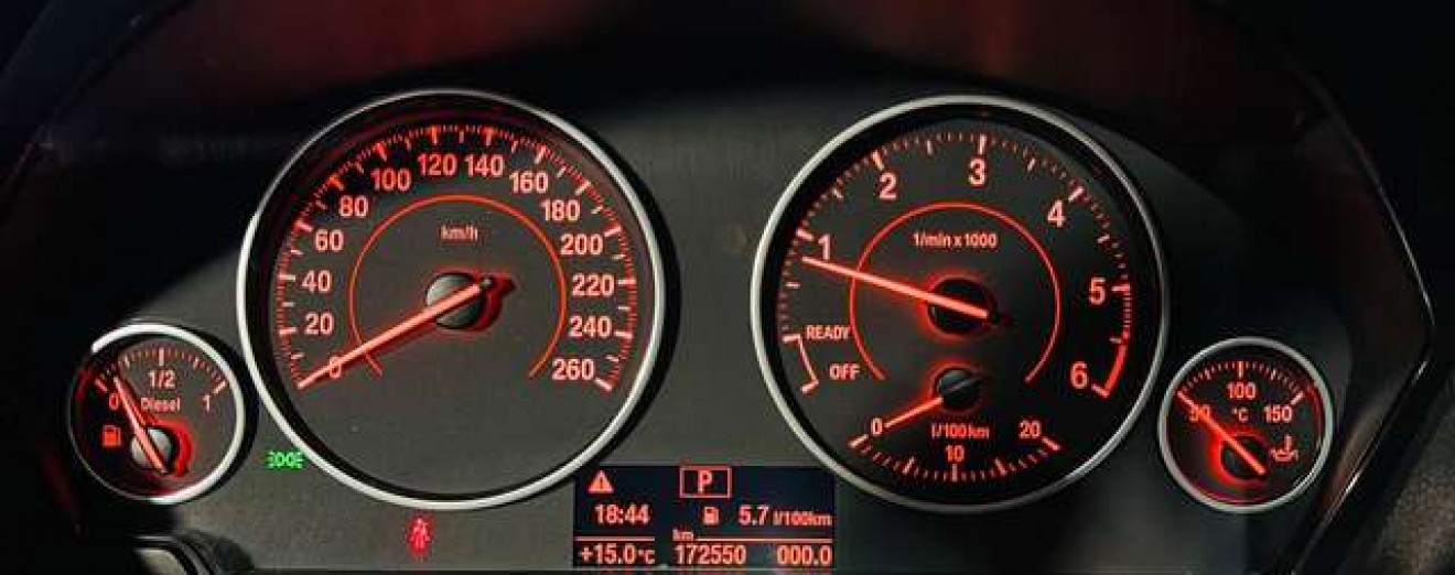 BMW 318 Touring 318DA - Xénon - GPS - Sport