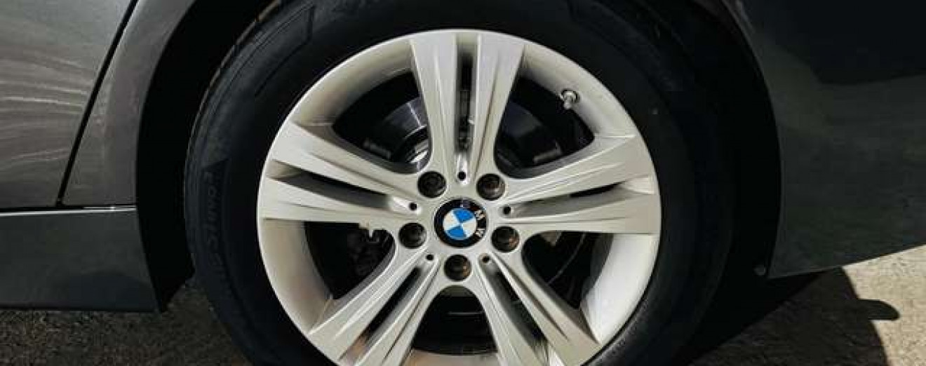 BMW 318 Touring 318DA - Xénon - GPS - Sport