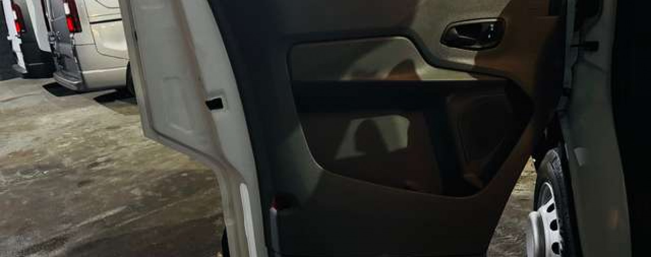 Ford Transit 2.0 TDCi L4 RWD Ambiente elevateur arriere tva 21%
