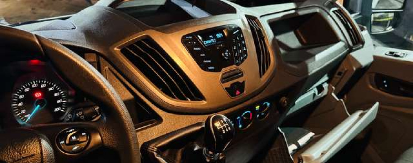 Ford Transit 2.0 TDCi L4 RWD Ambiente elevateur arriere tva 21%