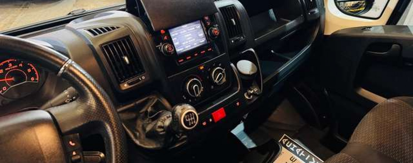 Peugeot Boxer 2.2 BlueHDi L2H2 Premium S/S