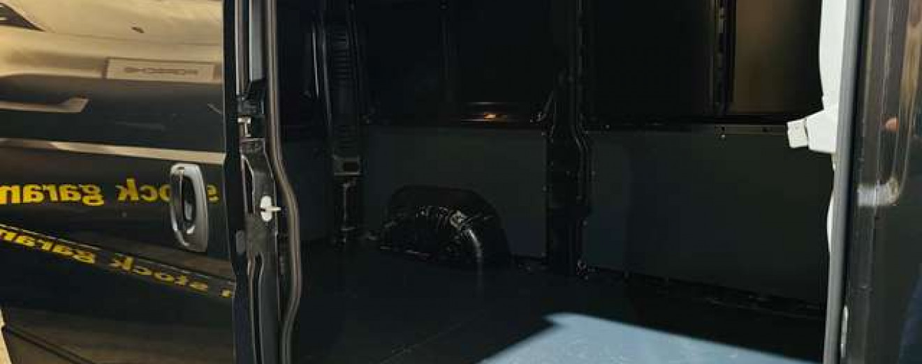 Peugeot Boxer 2.2 BlueHDi L2H2 Premium S/S