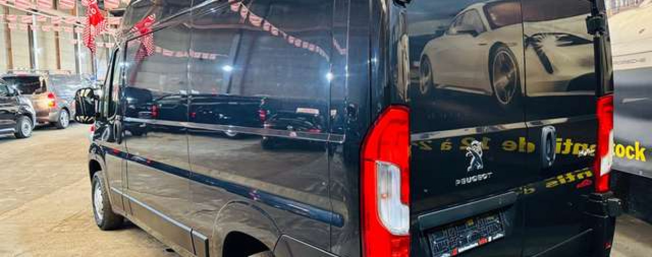 Peugeot Boxer 2.2 BlueHDi L2H2 Premium S/S