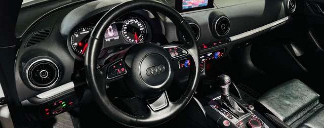 Audi A3 A3 Cabriolet 2.0TDi S line S tronic LED