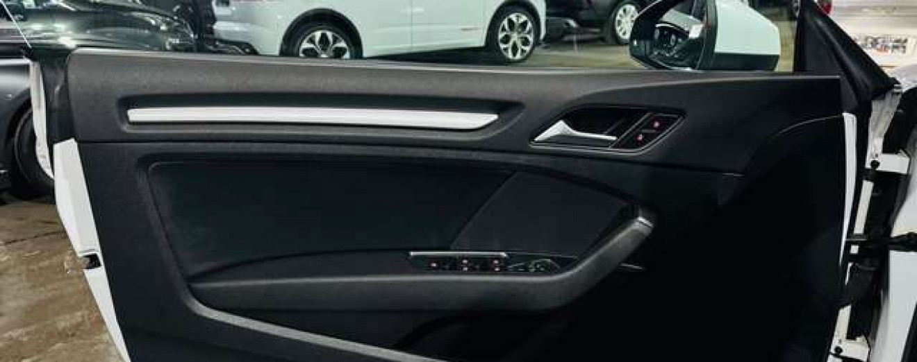 Audi A3 A3 Cabriolet 2.0TDi S line S tronic LED