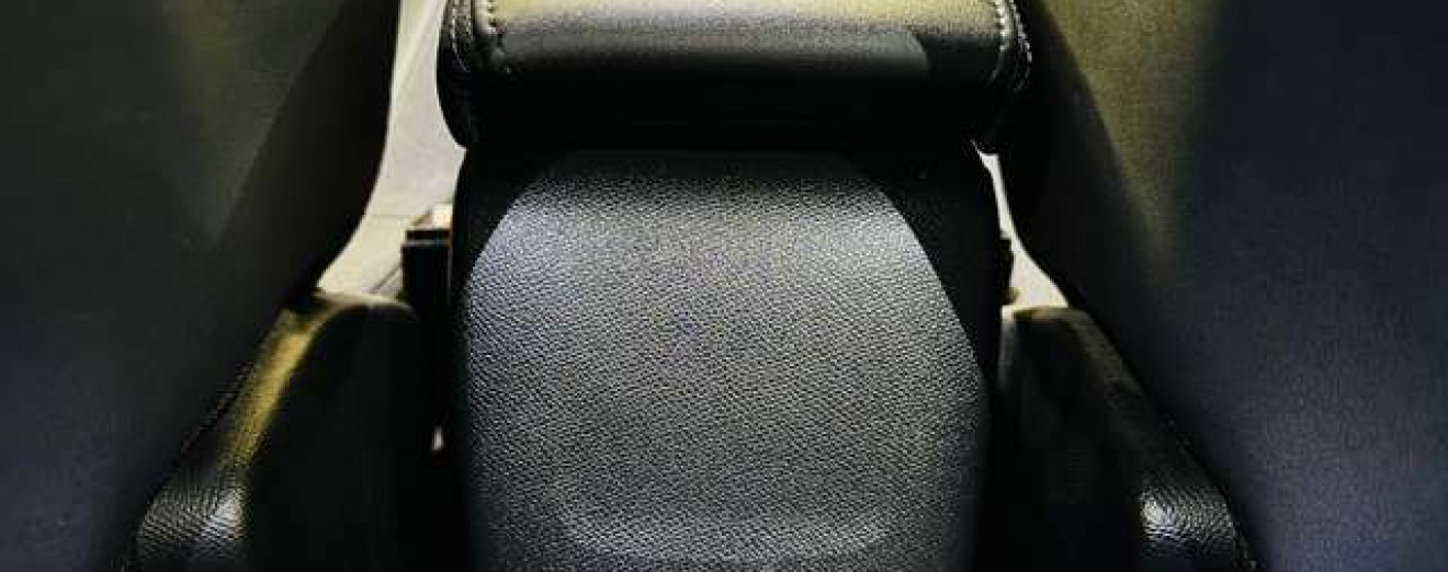 Peugeot 2008 1.5 BlueHDi Allure S / Cuir / Cockpit / Navigation