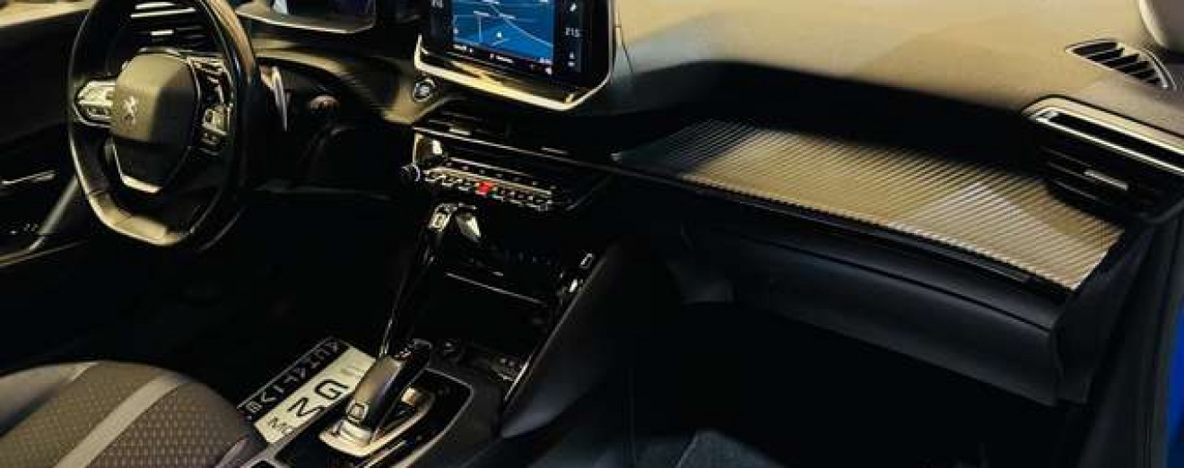 Peugeot 2008 1.5 BlueHDi Allure S / Cuir / Cockpit / Navigation
