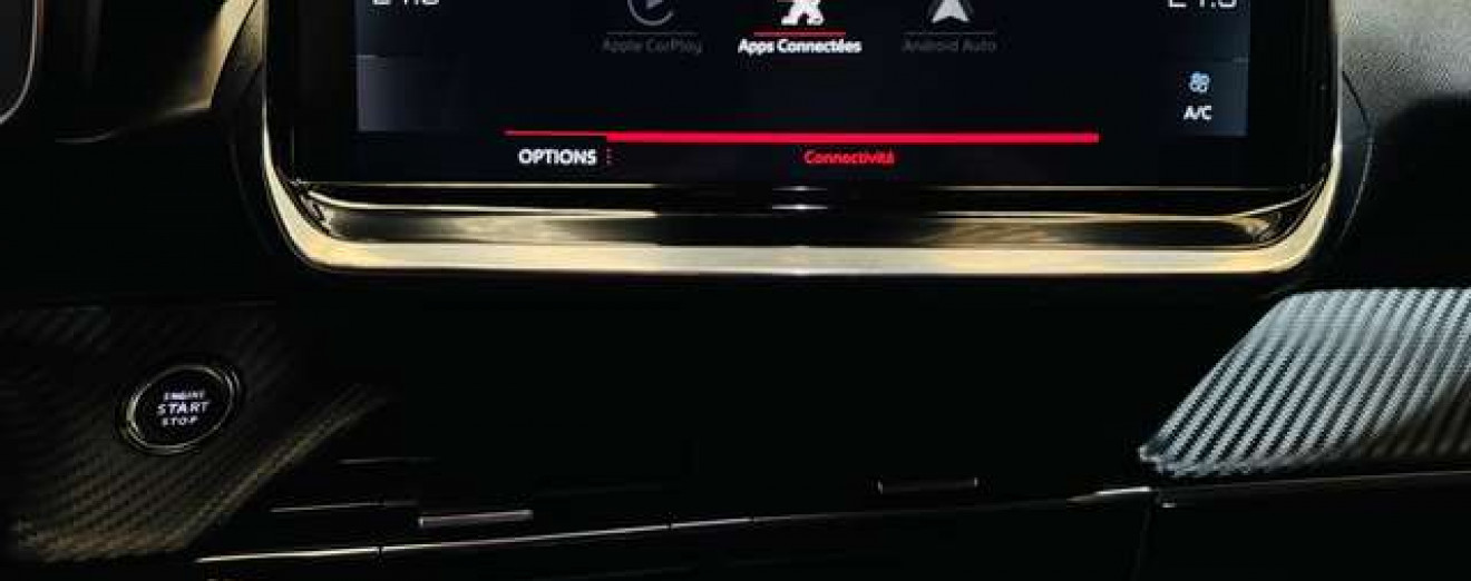 Peugeot 2008 1.5 BlueHDi Allure S / Cuir / Cockpit / Navigation