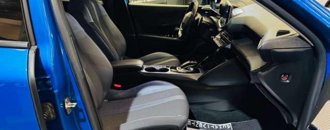 Peugeot 2008 1.5 BlueHDi Allure S / Cuir / Cockpit / Navigation