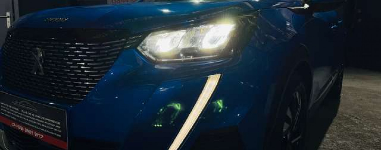 Peugeot 2008 1.5 BlueHDi Allure S / Cuir / Cockpit / Navigation