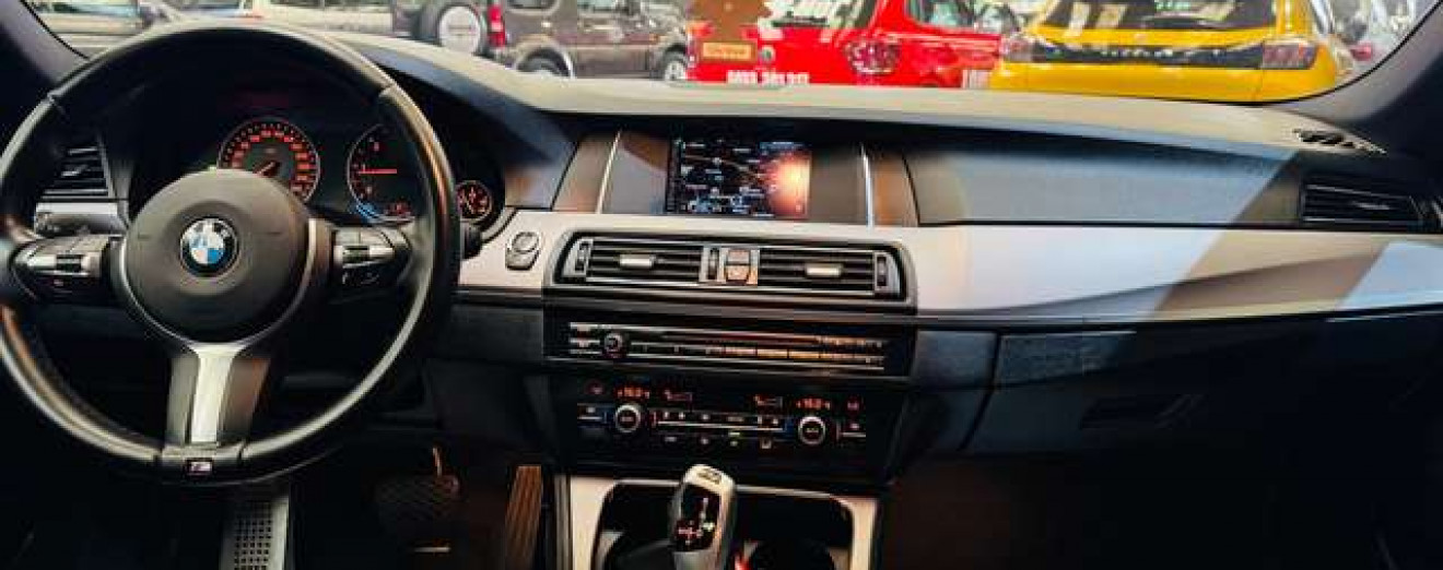 BMW 520 Touring dXA PACK M ORIGINAL BOITE AUTO !!!