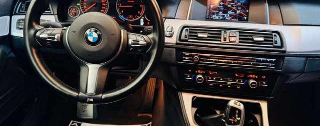 BMW 520 Touring dXA PACK M ORIGINAL BOITE AUTO !!!