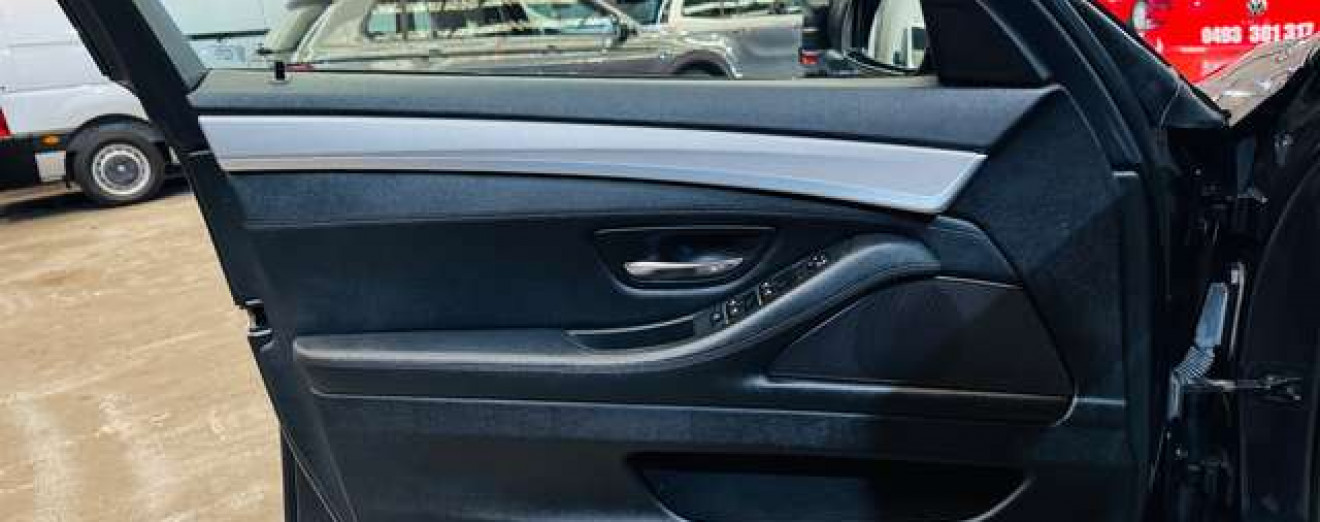 BMW 520 Touring dXA PACK M ORIGINAL BOITE AUTO !!!