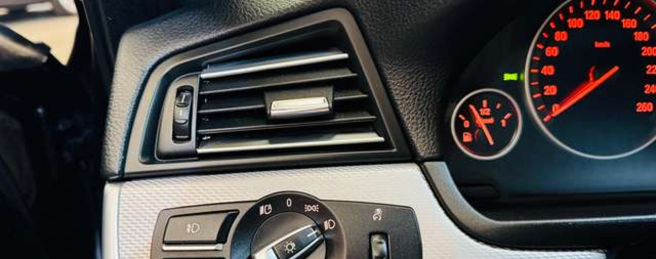 BMW 520 Touring dXA PACK M ORIGINAL BOITE AUTO !!!