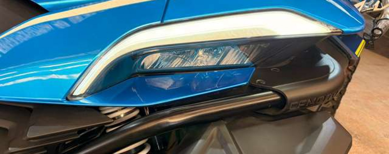 CFMOTO ZForce 1000 LED Jantes renforcées Treuil Chauffage