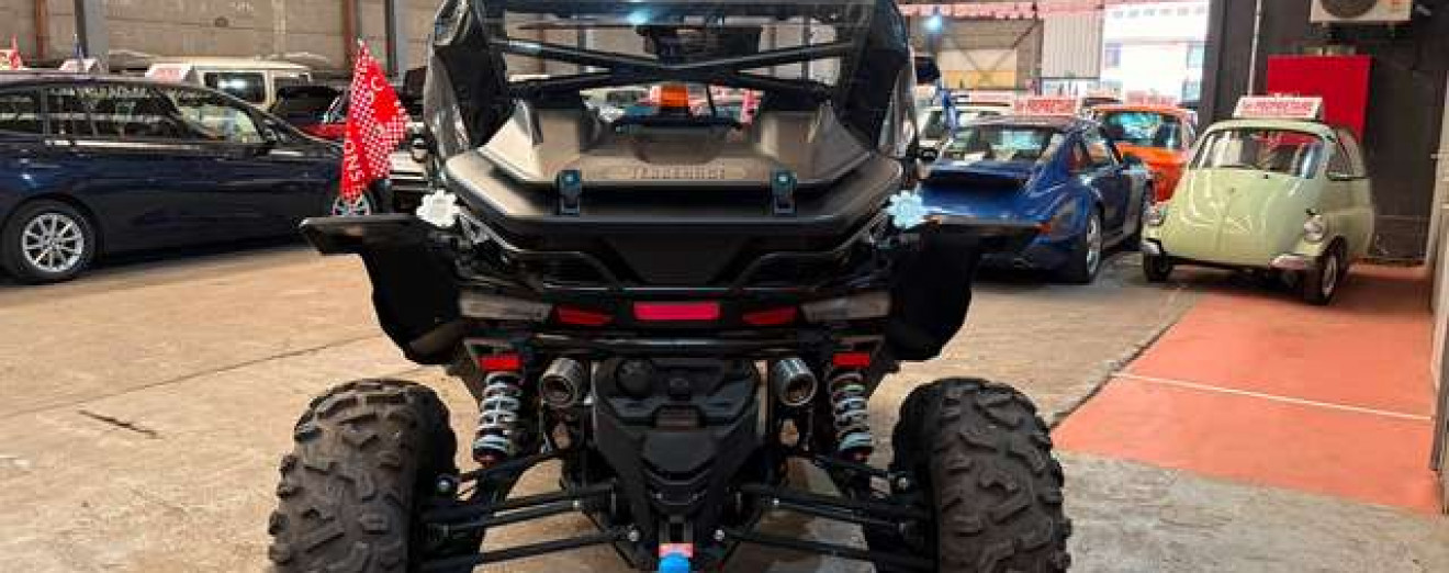 CFMOTO ZForce 1000 LED Jantes renforcées Treuil Chauffage