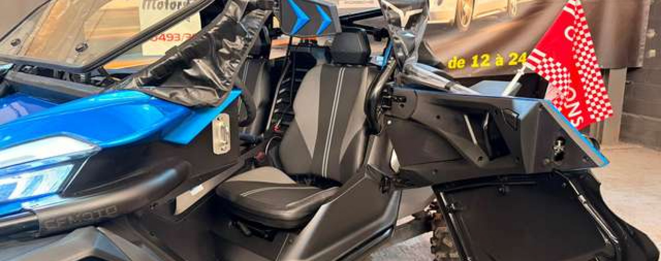CFMOTO ZForce 1000 LED Jantes renforcées Treuil Chauffage